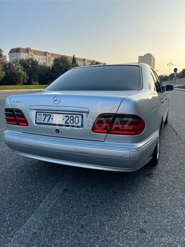 Mercedes E 280 2000, 283,000 km - 2.8 l - Bakı
