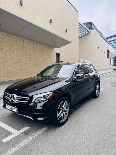 Mercedes GLC 300 4MATIC 2018, 77,000 km - 2.0 l - Bakı