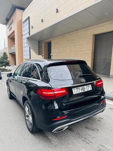 Mercedes GLC 300 4MATIC 2018, 77,000 km - 2.0 l - Bakı