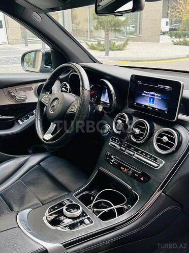 Mercedes GLC 300 4MATIC 2018, 77,000 km - 2.0 l - Bakı