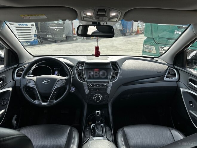 Hyundai Santa Fe-12