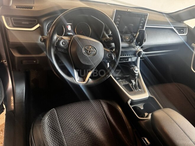 Toyota RAV4 2018, 132,000 km - 2.0 l - Bakı