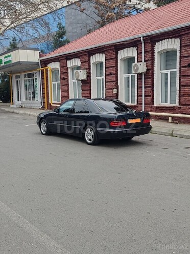 Mercedes E 240 2000, 284,742 km - 2.6 l - Ağdaş