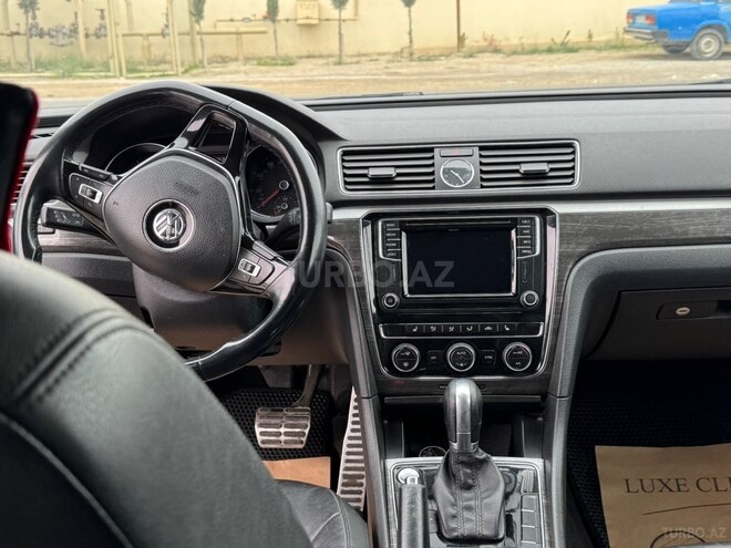 Volkswagen Passat 2016, 124,900 km - 1.8 l - Bakı