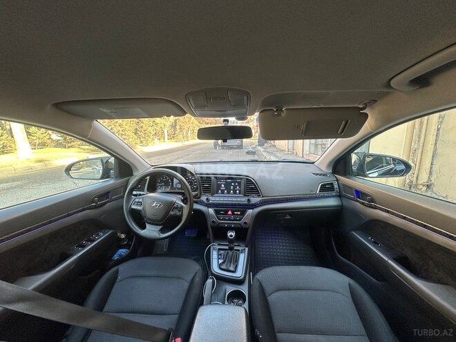 Hyundai Elantra 2018, 179,281 km - 2.0 л - Bakı