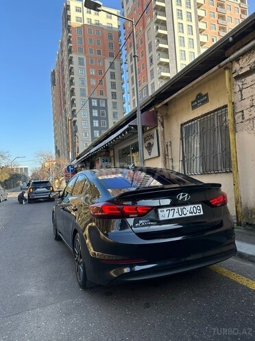 Hyundai Elantra 2018, 179,281 km - 2.0 л - Bakı