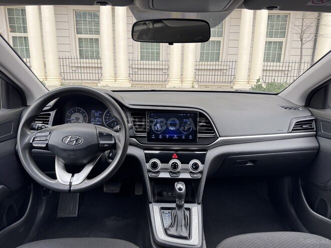 Hyundai Elantra 2019, 120,000 km - 1.6 л - Bakı