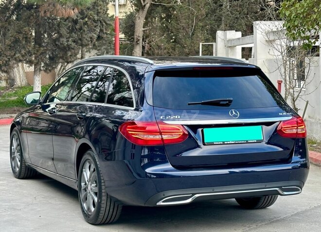 Mercedes C 250 d-3