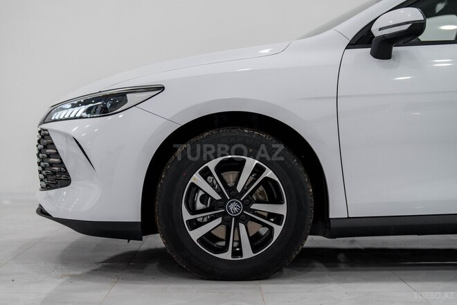 BYD Qin Plus-11
