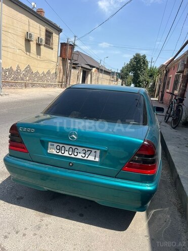 Mercedes C 200 2000, 250,000 km - 2.0 л - Bakı