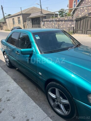 Mercedes C 200 2000, 250,000 km - 2.0 л - Bakı