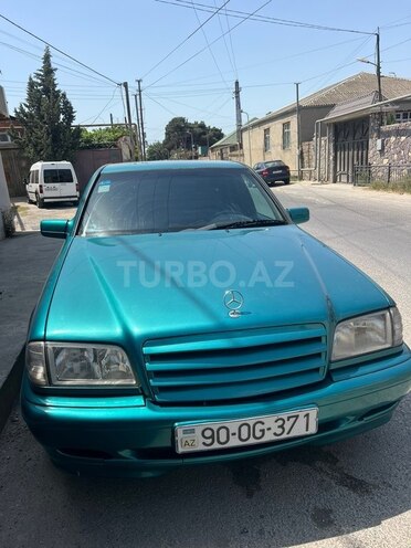 Mercedes C 200 2000, 250,000 km - 2.0 л - Bakı