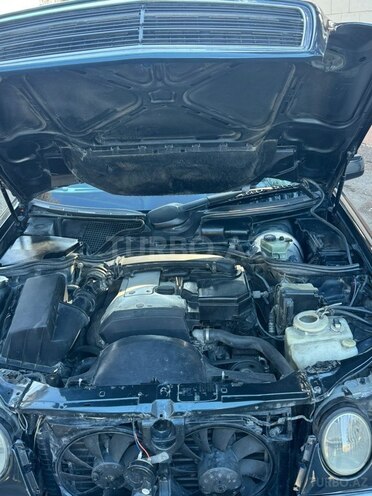 Mercedes E 230 1996, 254,651 km - 2.3 l - Qazax