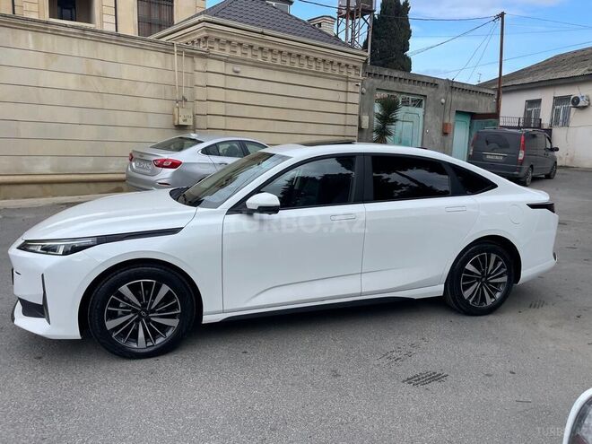 Changan Qiyuan A05 2024, 48,000 km - 1.5 l - Bakı