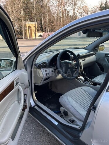 Mercedes C 230 2001, 230,000 km - 2.3 л - Mingəçevir