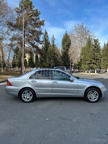 Mercedes C 230 2001, 230,000 km - 2.3 л - Mingəçevir