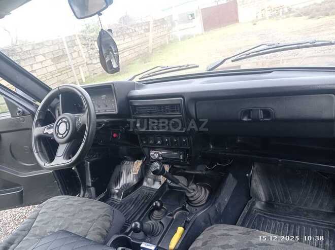 LADA (VAZ) Niva-11