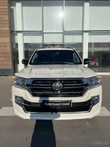 Toyota Land Cruiser-2