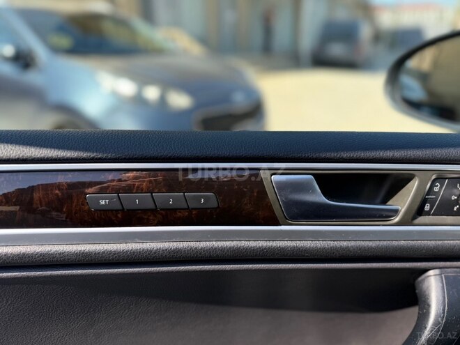 Volkswagen Touareg 2012, 300,000 km - 3.6 l - Bakı