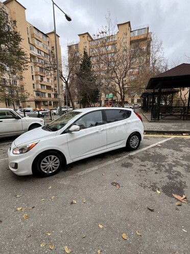 Hyundai Accent 2017, 241,402 km - 1.6 l - Bakı