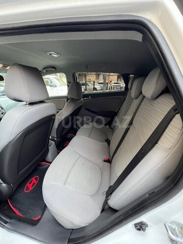 Hyundai Accent 2017, 241,402 km - 1.6 l - Bakı