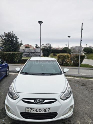 Hyundai Accent 2017, 121,000 km - 1.4 л - Bakı
