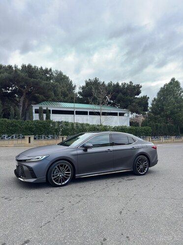 Toyota Camry 2025, 13,000 km - 2.0 л - Bakı