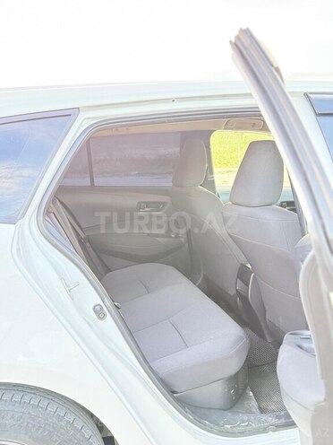 Toyota Corolla 2019, 180,000 km - 1.8 l - Bakı