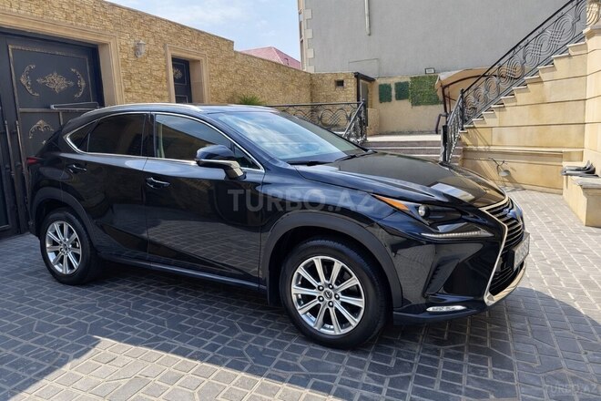 Lexus NX 300-2