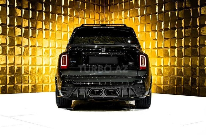 Rolls-Royce Cullinan-4
