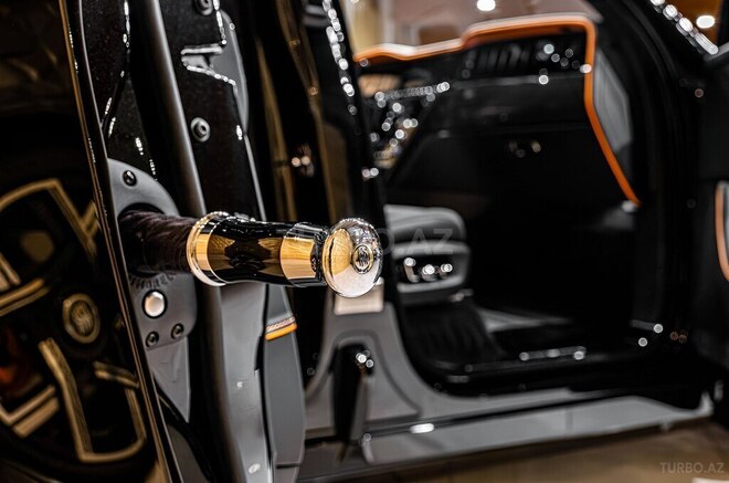 Rolls-Royce Cullinan-12