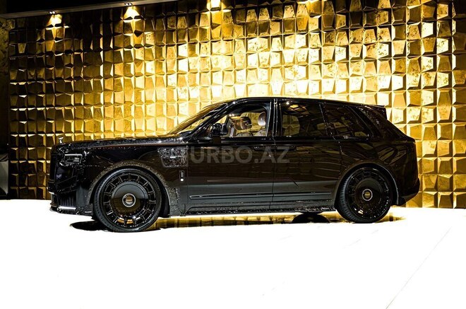 Rolls-Royce Cullinan-2