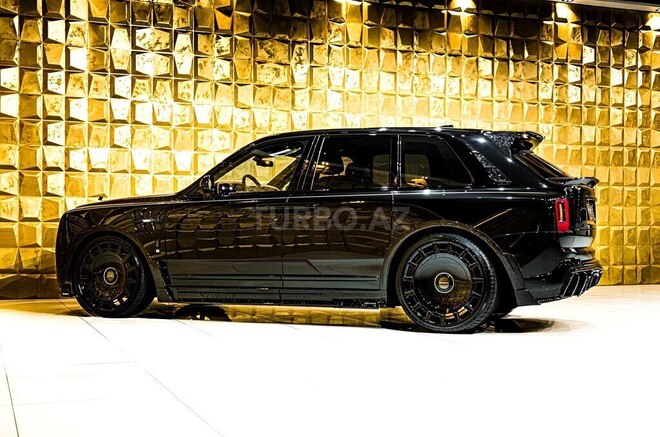Rolls-Royce Cullinan-5
