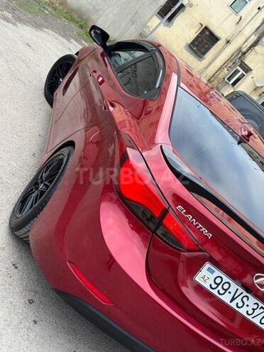 Hyundai Elantra 2016, 173,809 km - 1.8 l - Bakı