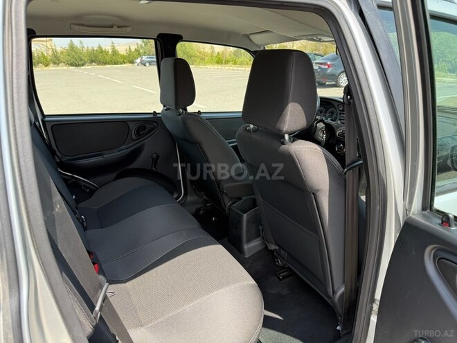 LADA (VAZ) Niva Travel-7