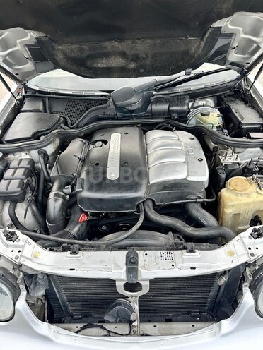 Mercedes E 220 2000, 407,000 km - 2.2 l - Bakı