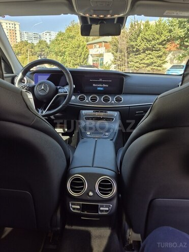 Mercedes E 300 de-15