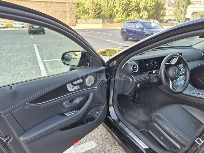 Mercedes E 300 de-11