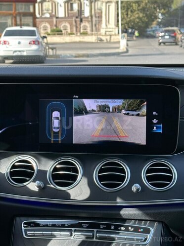 Mercedes E 300 de-20