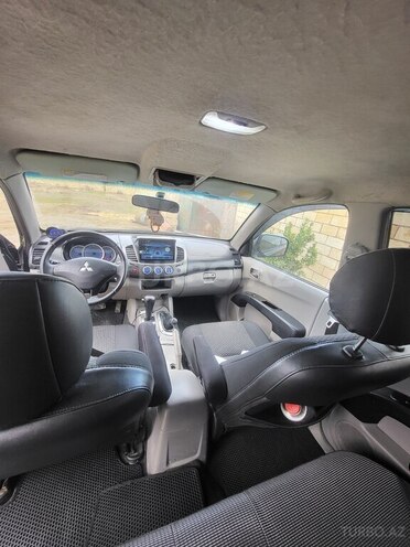 Mitsubishi L200 2008, 274,000 km - 2.5 l - Bakı