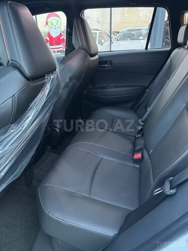 Toyota Corolla Cross-8