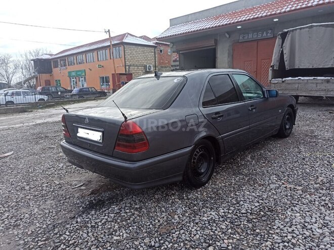 Mercedes C 180 1995, 750,000 km - 1.8 l - Quba