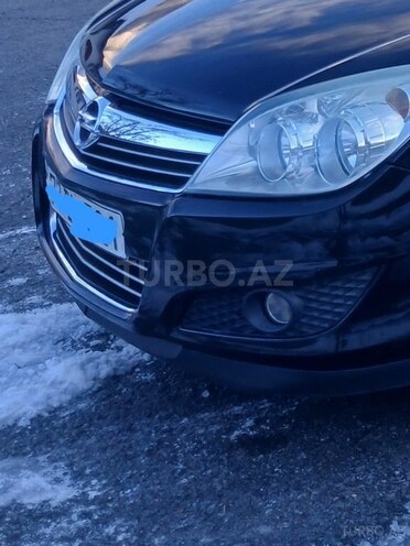 Opel Astra 2009, 276,000 km - 1.4 l - Şəki