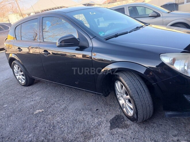 Opel Astra 2009, 276,000 km - 1.4 l - Şəki
