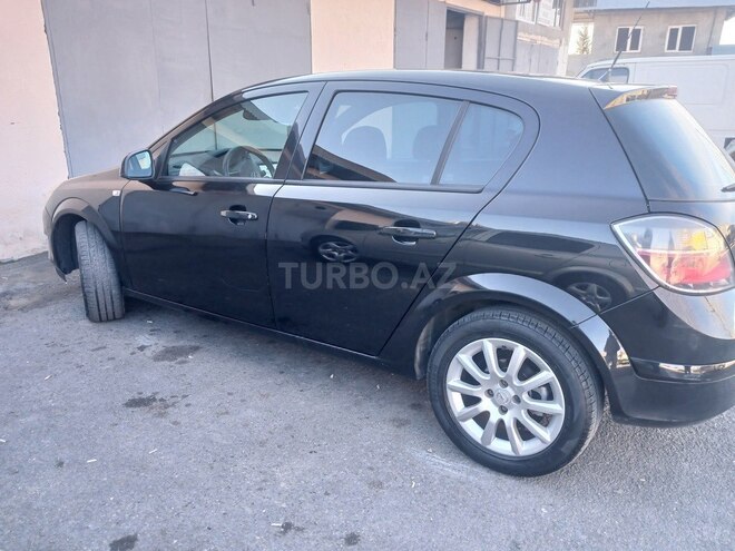 Opel Astra 2009, 276,000 km - 1.4 l - Şəki