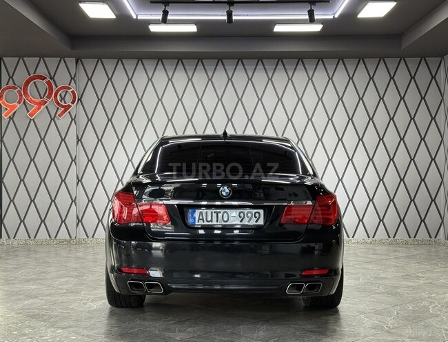 BMW 750-7