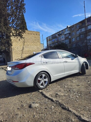 Hyundai Elantra 2015, 142,000 km - 1.8 л - Gəncə