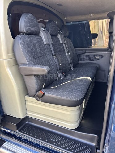 Ford Transit-13