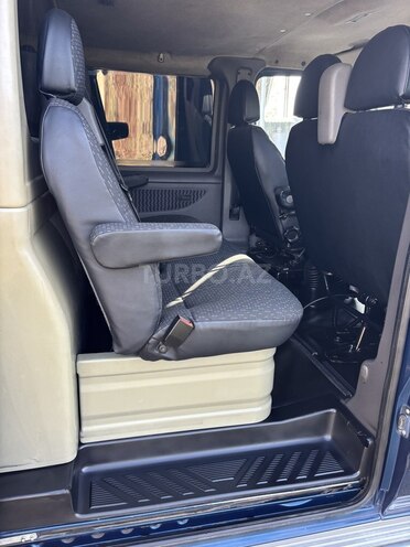 Ford Transit-12