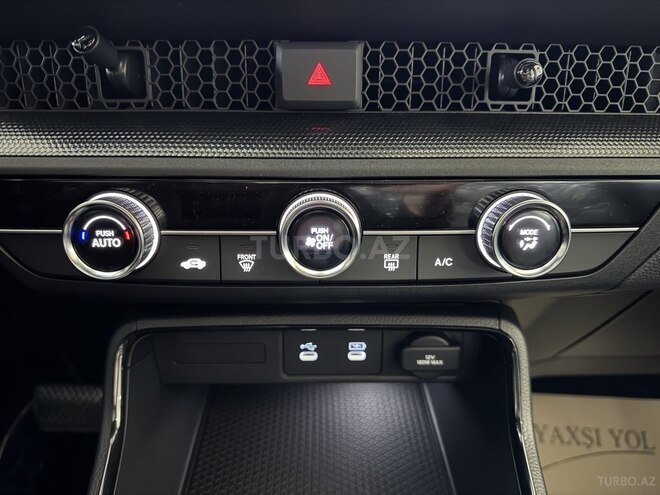 Honda CR-V-18